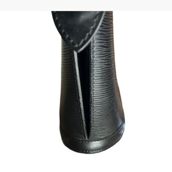 Louis Vuitton Epi Saint Jacques PM Vintage Handbag with COA Very Good Condition - Picture 6 of 16